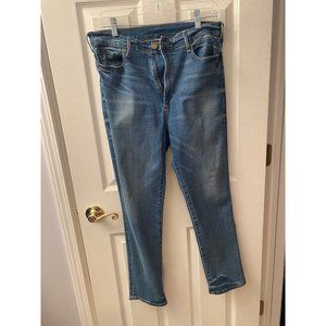 True Religion straight leg jeans size 31